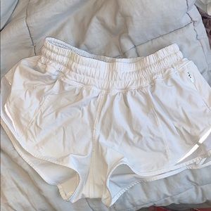 white lululemon shorts